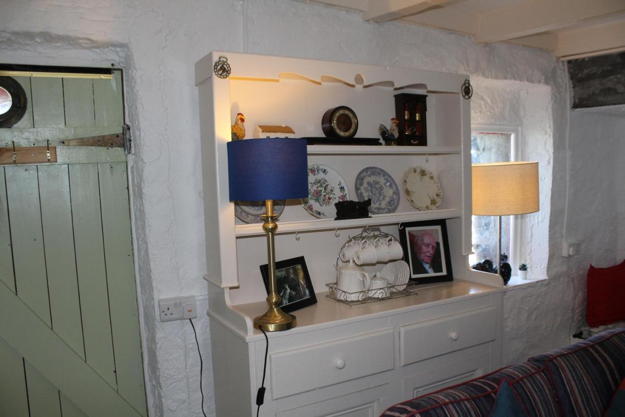 1844 Seascape Cottage Is Located On The Wild Atlantic Way Fanore Luaran gambar