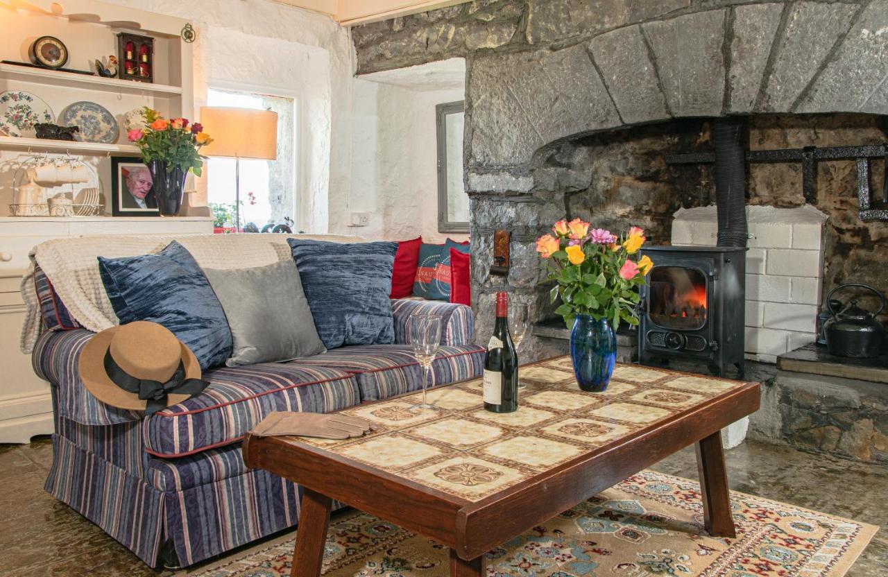1844 Seascape Cottage Is Located On The Wild Atlantic Way Fanore Luaran gambar