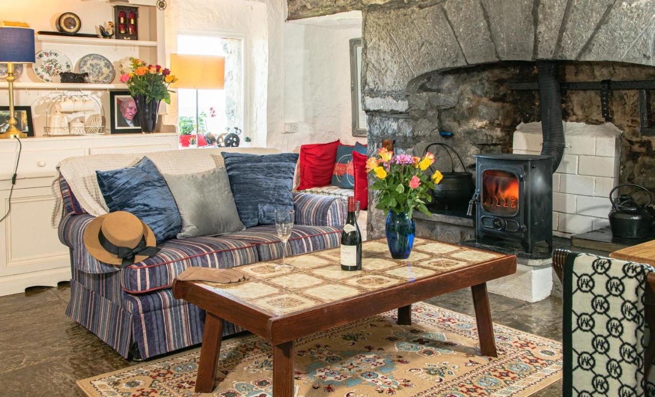 1844 Seascape Cottage Is Located On The Wild Atlantic Way Fanore Luaran gambar