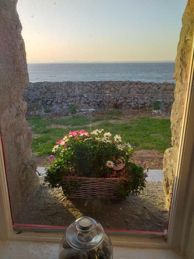 1844 Seascape Cottage Is Located On The Wild Atlantic Way Fanore Luaran gambar
