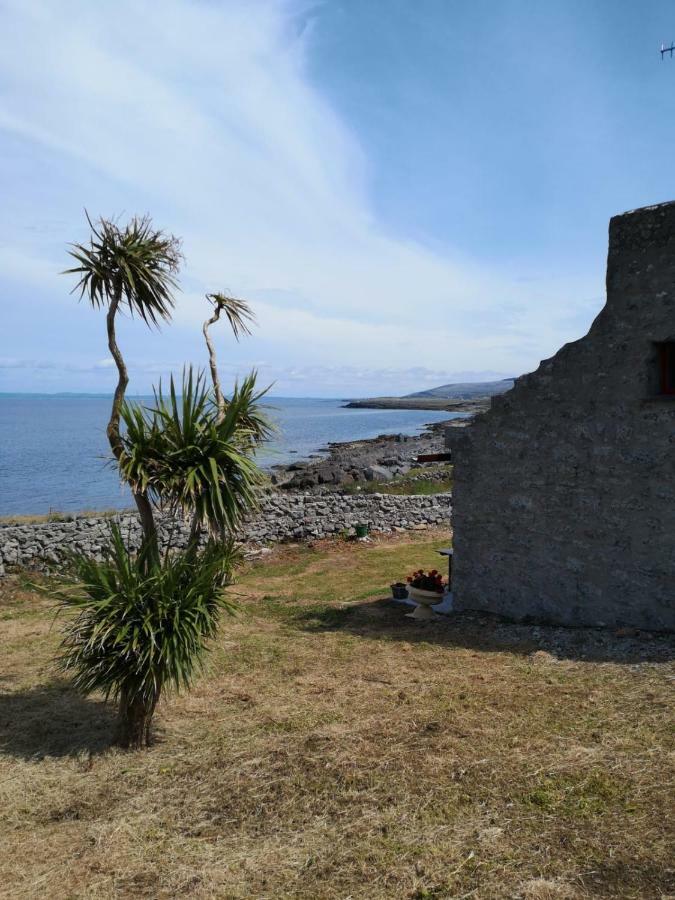 1844 Seascape Cottage Is Located On The Wild Atlantic Way Fanore Luaran gambar